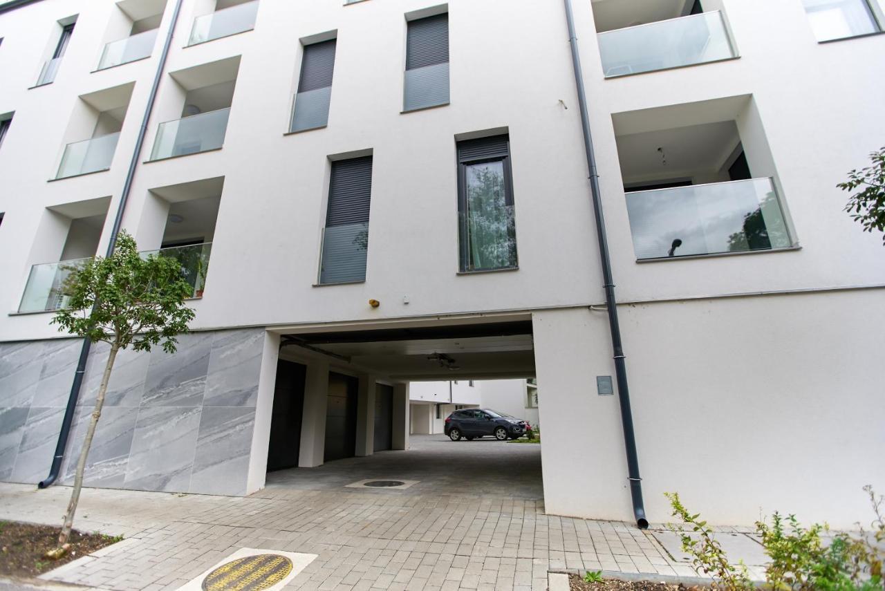 Starlight Silver Szeged - Exclusive Esterno foto