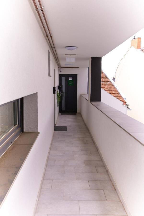 Starlight Silver Szeged - Exclusive Esterno foto